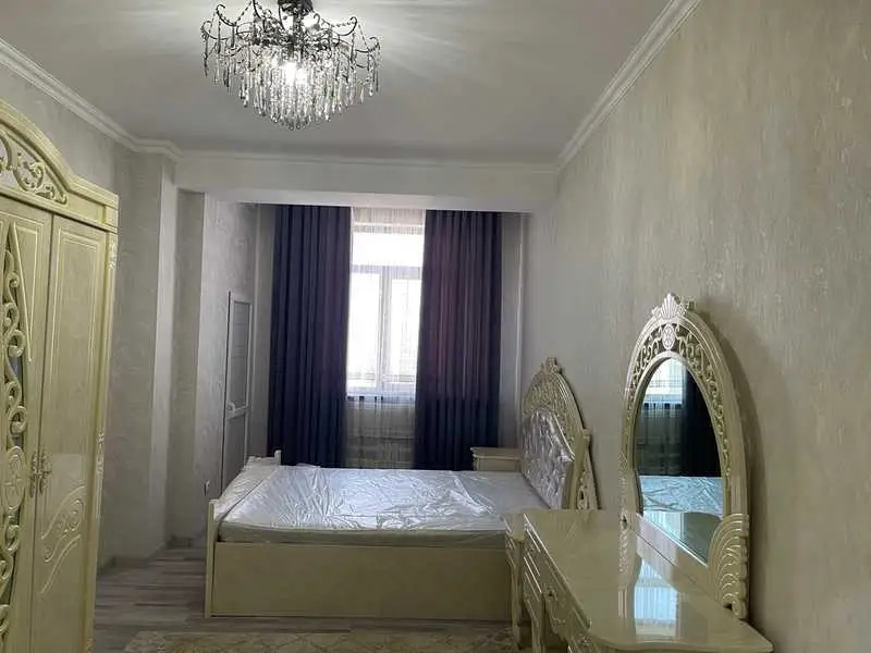2-комн. квартира, 14 этаж, 72 м², Шохмансур