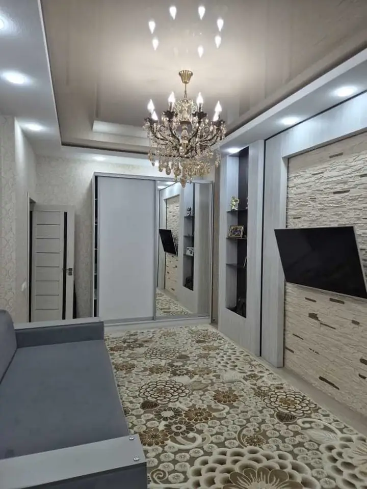 Хонаи 3-ҳуҷрагӣ, ошёнаи 8, 80 м², Исмоили Сомонӣ