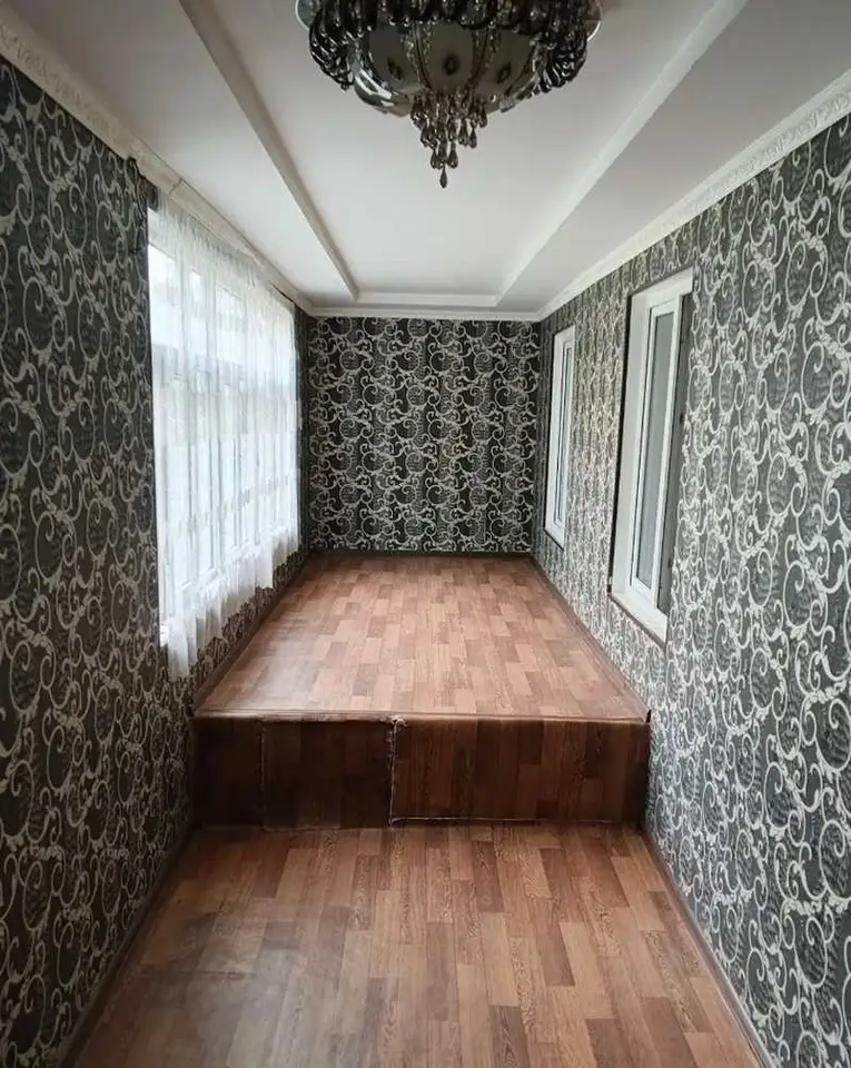 Хонаи 4-ҳуҷрагӣ, ошёнаи 5, 88 м², Душанбе