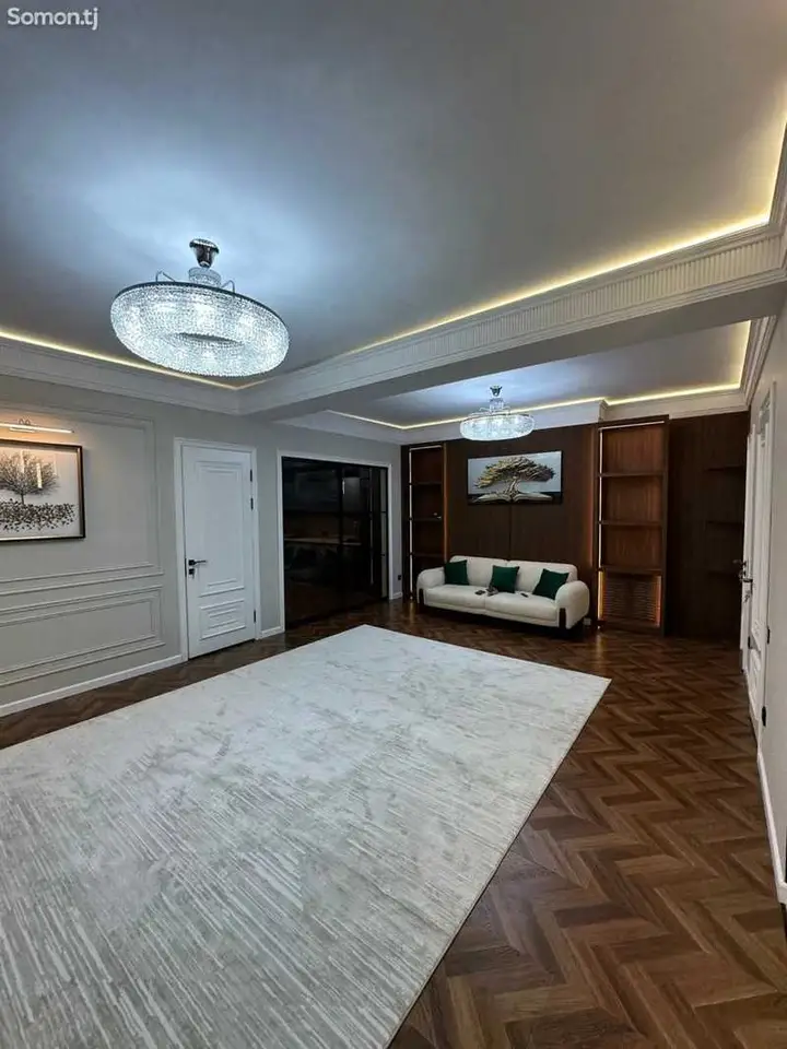Хонаи 3-ҳуҷрагӣ, ошёнаи 8, 101 м², Шоҳмансур