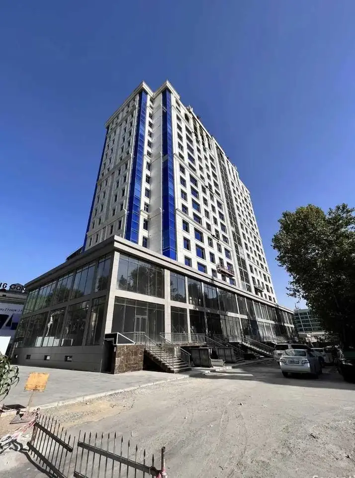 Хонаи 3-ҳуҷрагӣ, ошёнаи 13, 130 м², Исмоили Сомонӣ