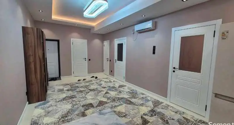2-комн. квартира, 13 этаж, 69 м², Исмоили Сомони