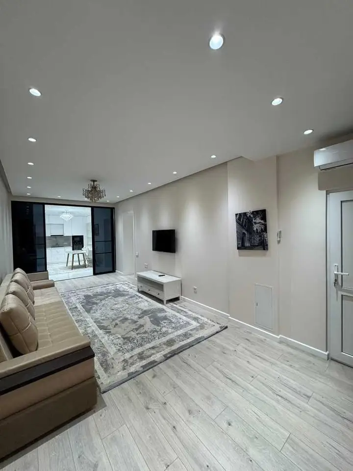3-комн. квартира, 10 этаж, 100 м², Исмоили Сомони