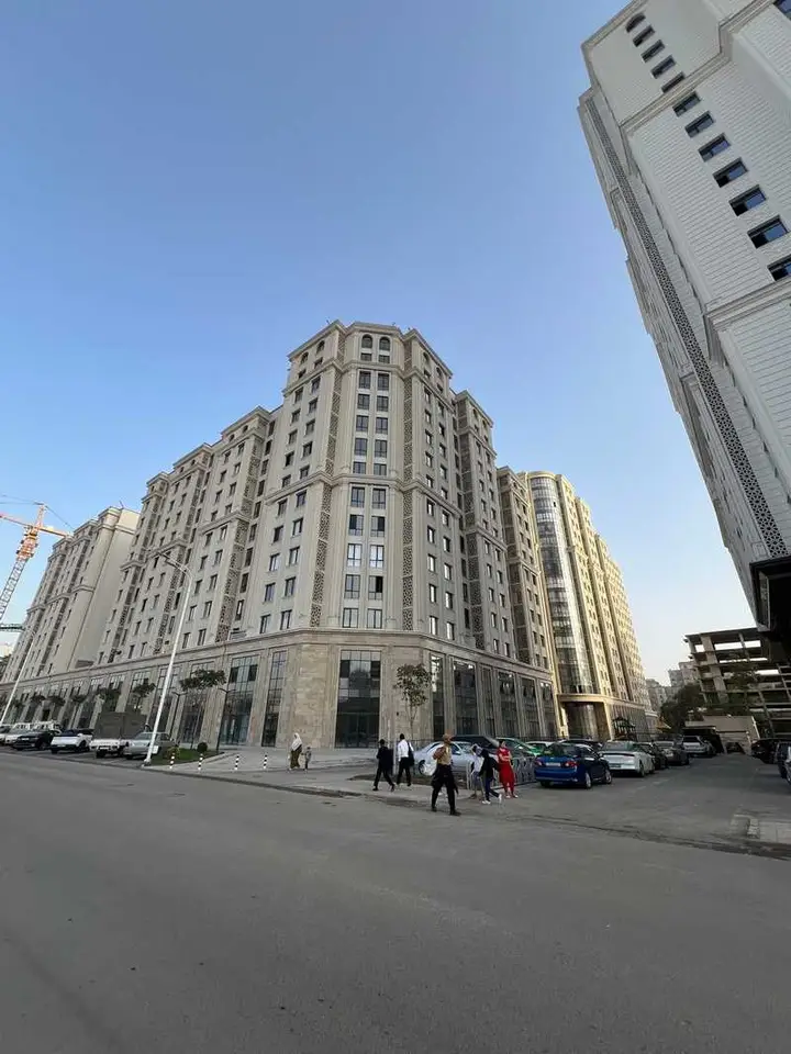 2-комн. квартира, 12 этаж, 71 м², Шохмансур