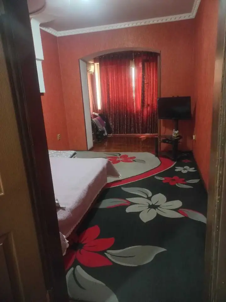 2-комн. квартира, 3 этаж, 60 м², Сино