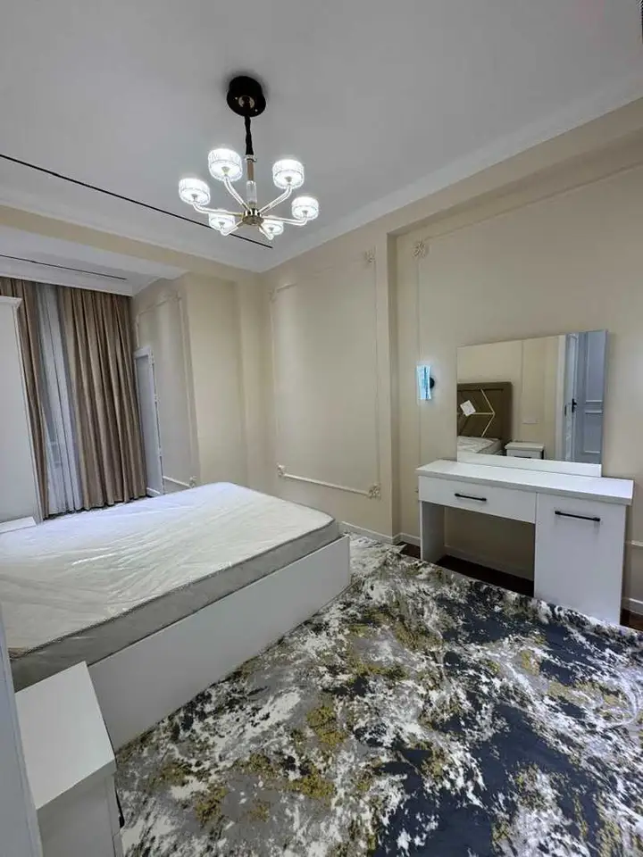 Хонаи 3-ҳуҷрагӣ, ошёнаи 10, 68 м², Душанбе
