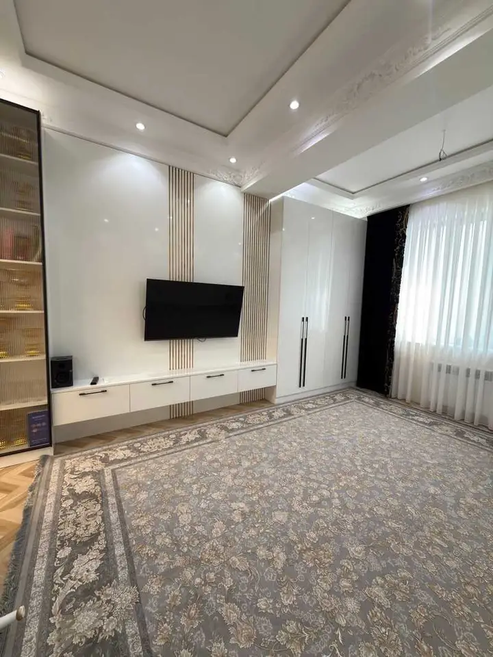 3-комн. квартира, 12 этаж, 93 м², Исмоили Сомони