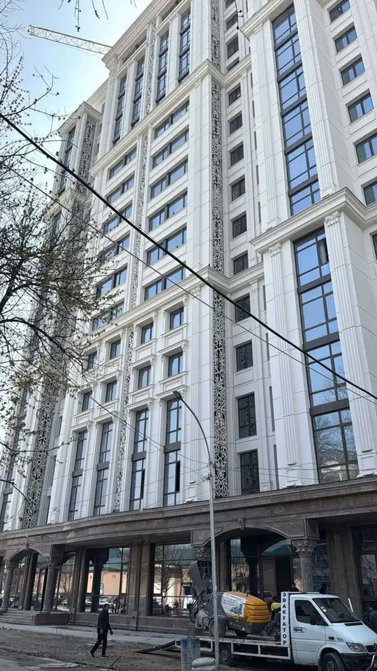 Хонаи 4-ҳуҷрагӣ, ошёнаи 15, 144 м², Шоҳмансур