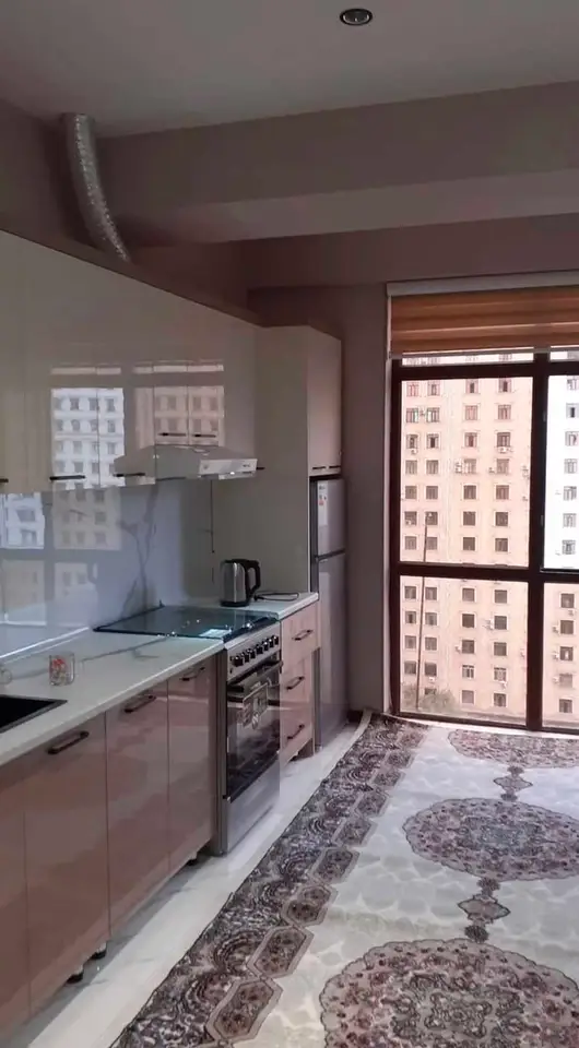 2-комн. квартира, 14 этаж, 81 м², Шохмансур
