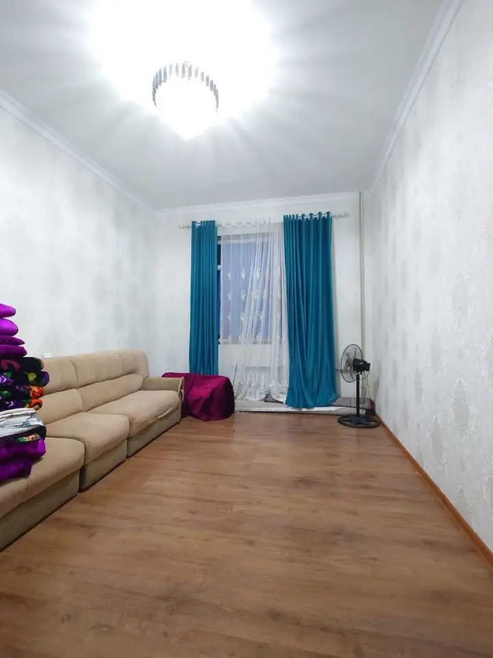 Хонаи 3-ҳуҷрагӣ, ошёнаи 7, 74 м², Сино