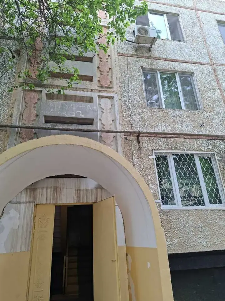 5-комн. квартира, 4 этаж, 100 м², Сино