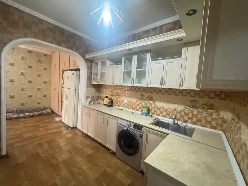 3-room apartment, floor 3, 80 m², Dushanbe