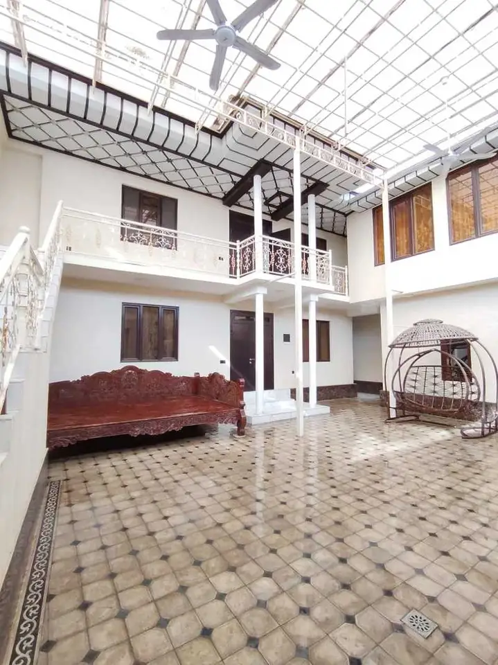 Дом, 6 комн., 280 м², Шохмансур
