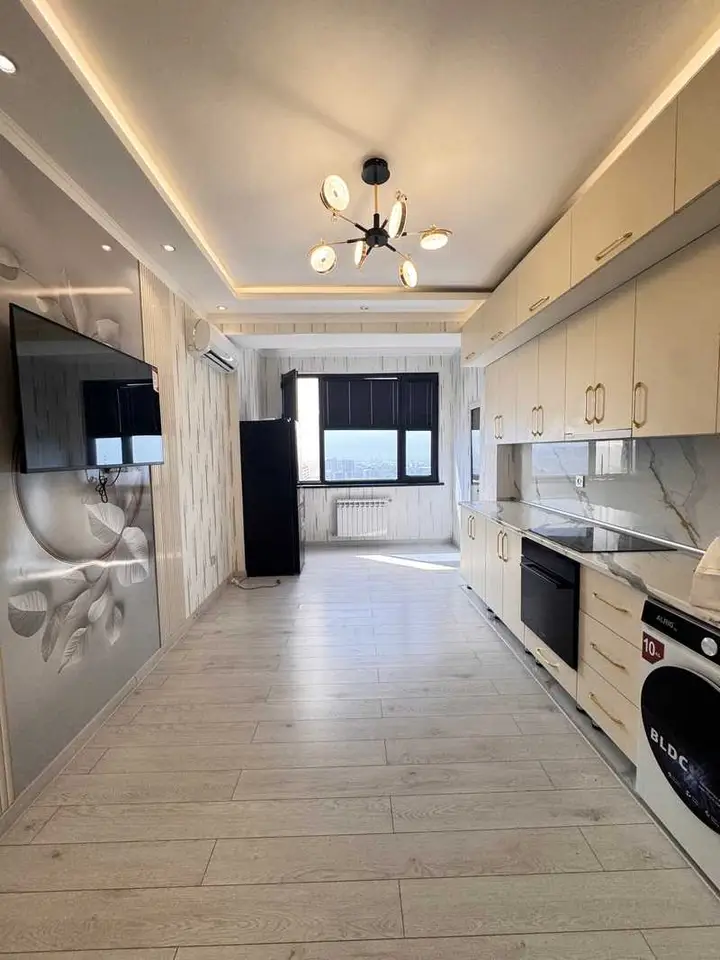 2-комн. квартира, 15 этаж, 64 м², 82 мкр