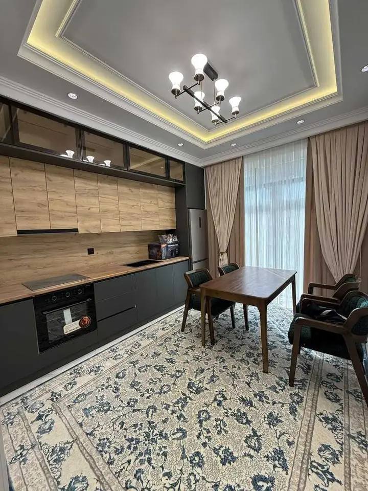 2-комн. квартира, 16 этаж, 93 м², Шохмансур