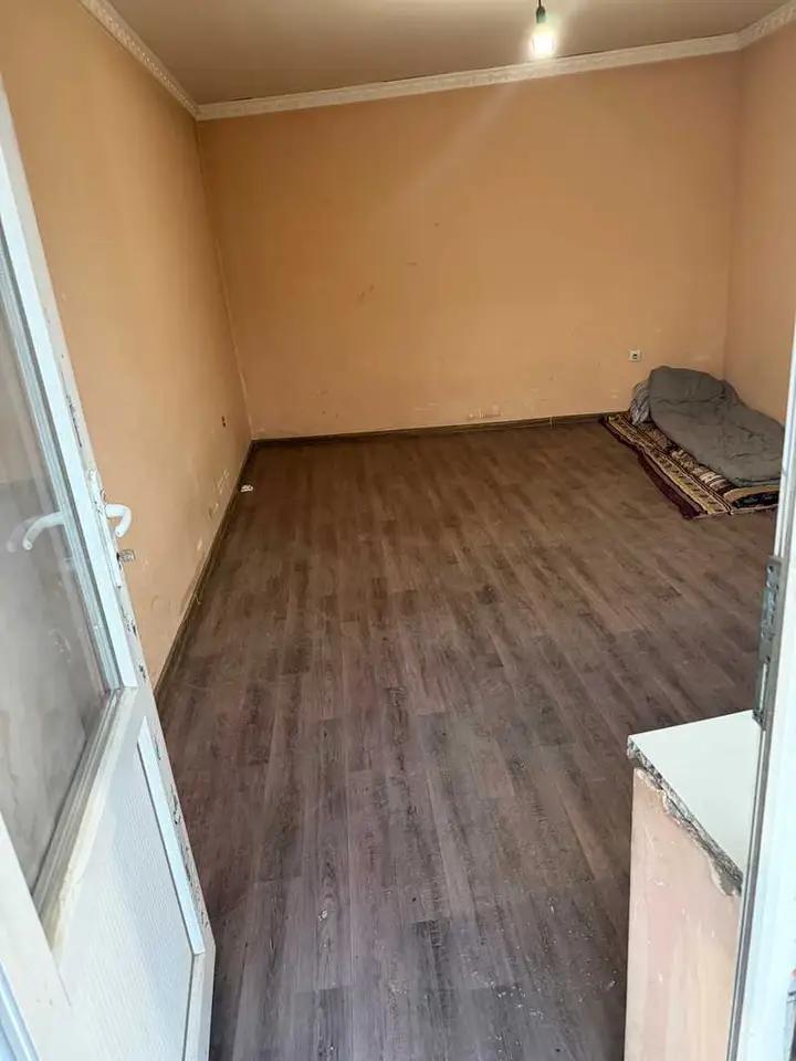 Ҳуҷра, ошёнаи 2, 20 м², Фирдавсӣ
