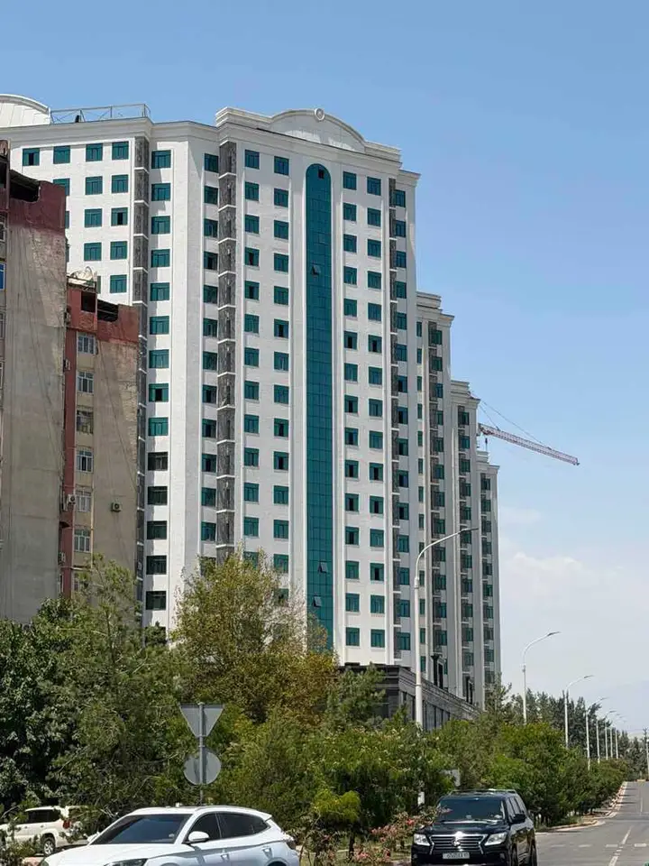 3-комн. квартира, 15 этаж, 120 м², Фирдавси