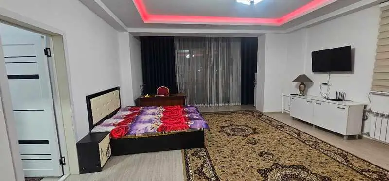 2-комн. квартира, 9 этаж, 80 м², Сино