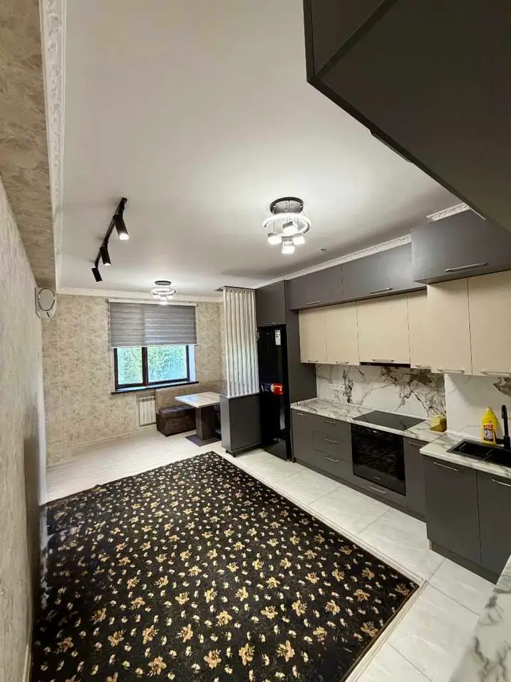 Хонаи 2-ҳуҷрагӣ, ошёнаи 6, 90 м², Спартак