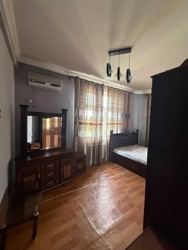 3-комн. квартира, 4 этаж, 70 м², 33 мкр