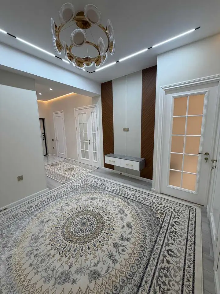 2-комн. квартира, 10 этаж, 71 м², Исмоили Сомони