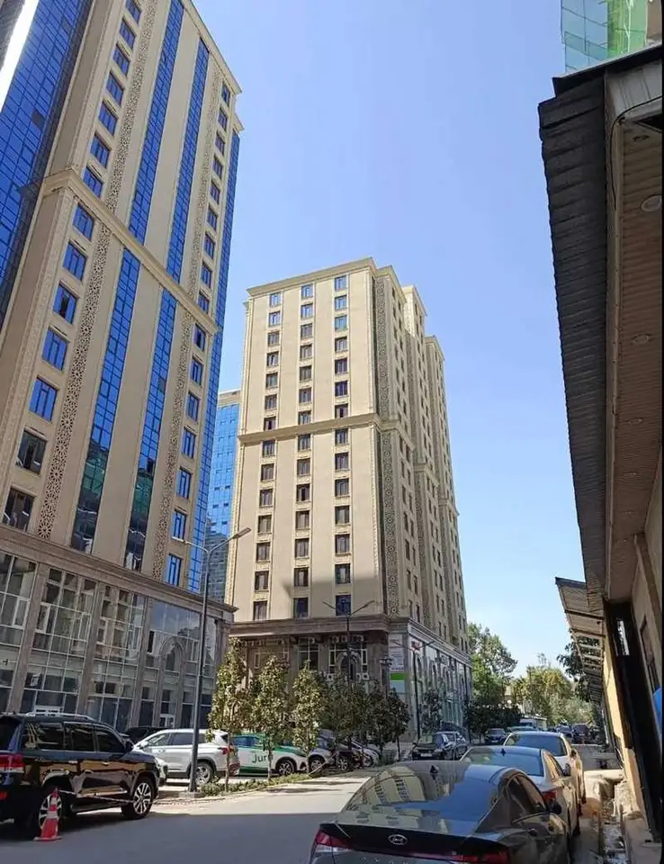 2-комн. квартира, 13 этаж, 93 м², Шохмансур