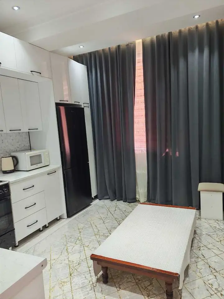 2-комн. квартира, 5 этаж, 76 м², Сино