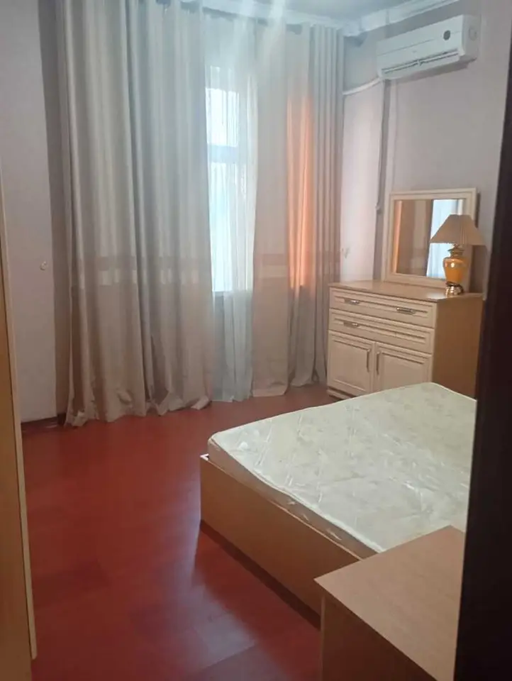 3-комн. квартира, 3 этаж, 65 м², Сино