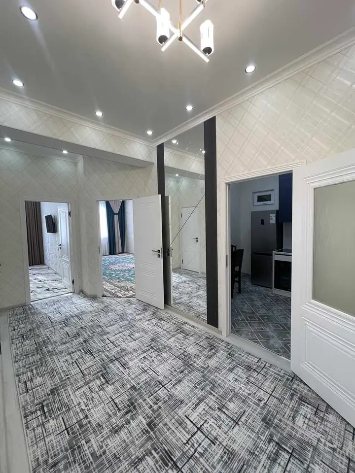 2-комн. квартира, 4 этаж, 70 м², Фирдавси