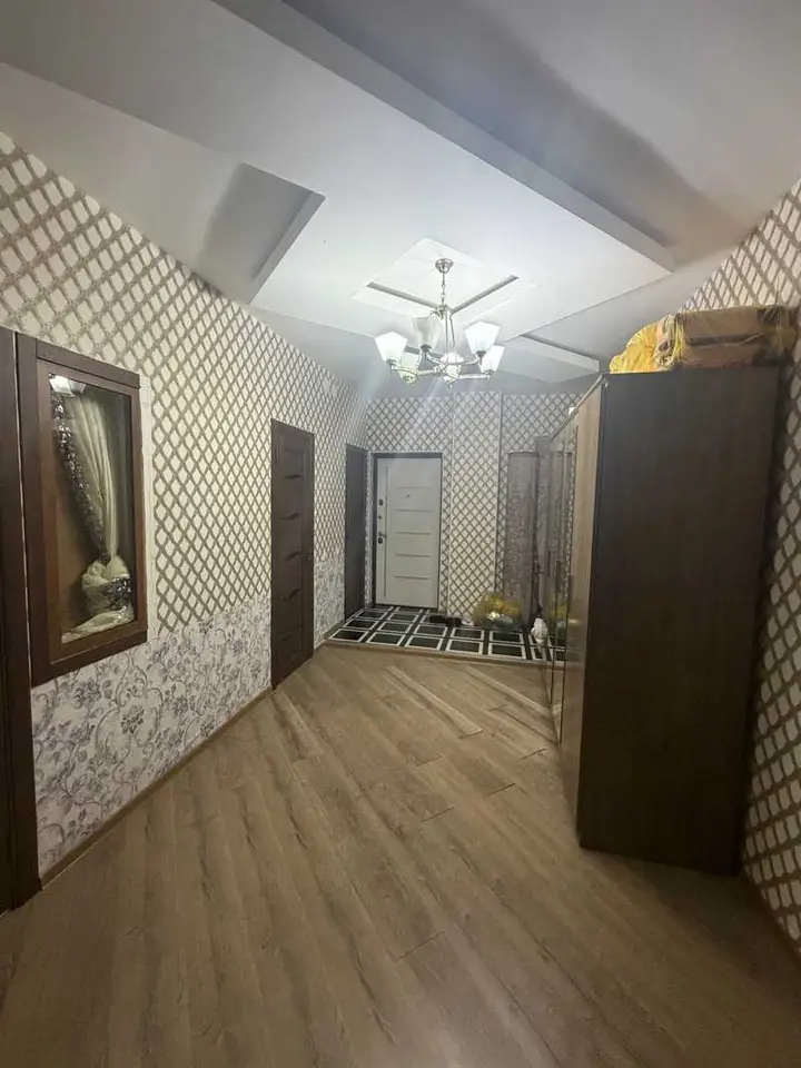 3-комн. квартира, 3 этаж, 120 м², Сино