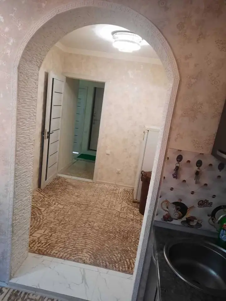2-комн. квартира, 1 этаж, 50 м², 102 мкр
