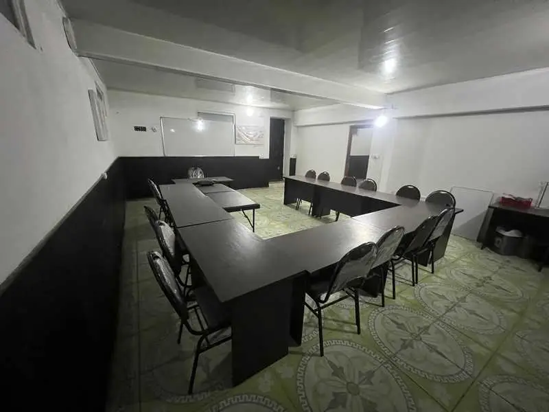 Комната, 100 м², Корвон