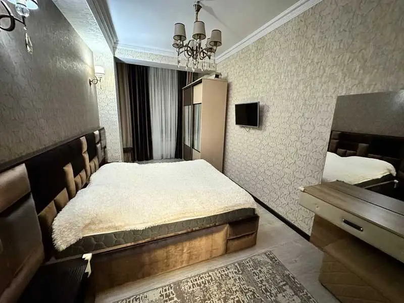 Хонаи 2-ҳуҷрагӣ, ошёнаи 11, 78 м², Шоҳмансур