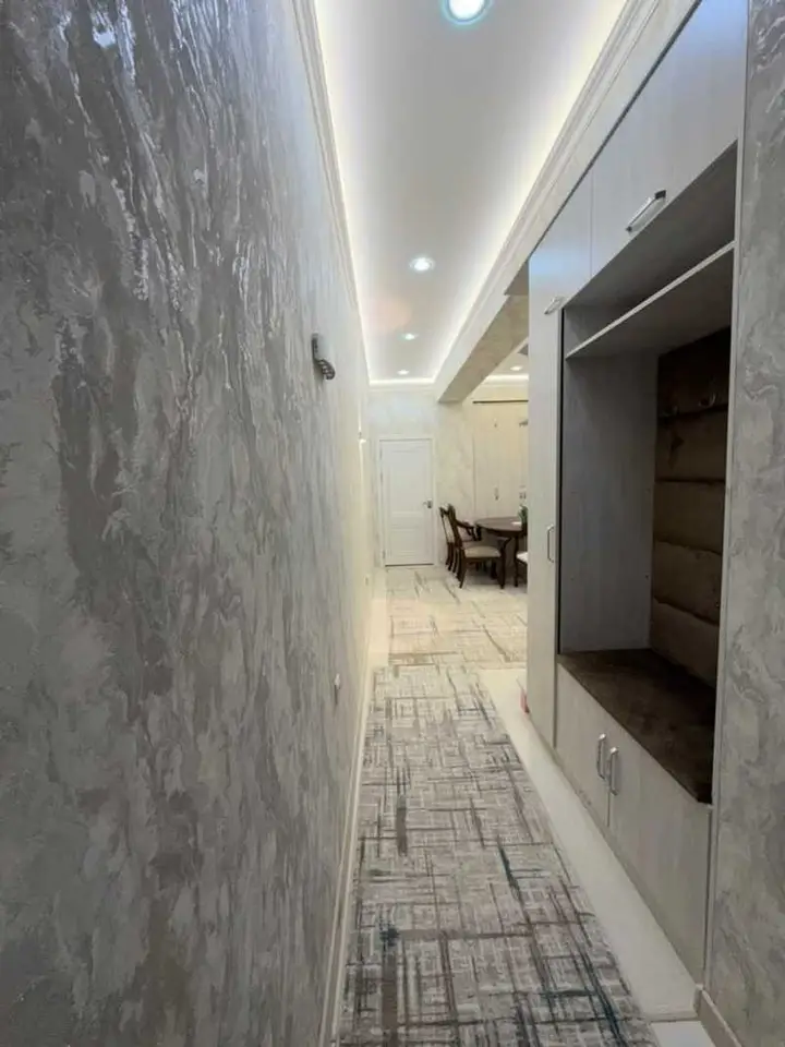 2-комн. квартира, 3 этаж, 78 м², Голубой экран