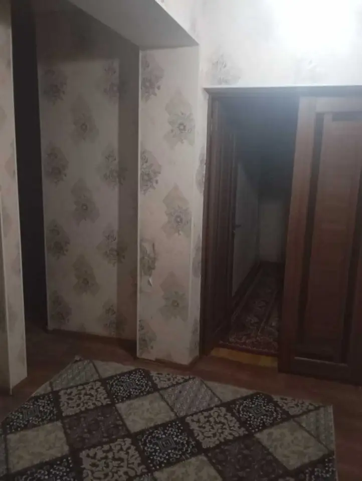 3-комн. квартира, 3 этаж, 70 м², Сино