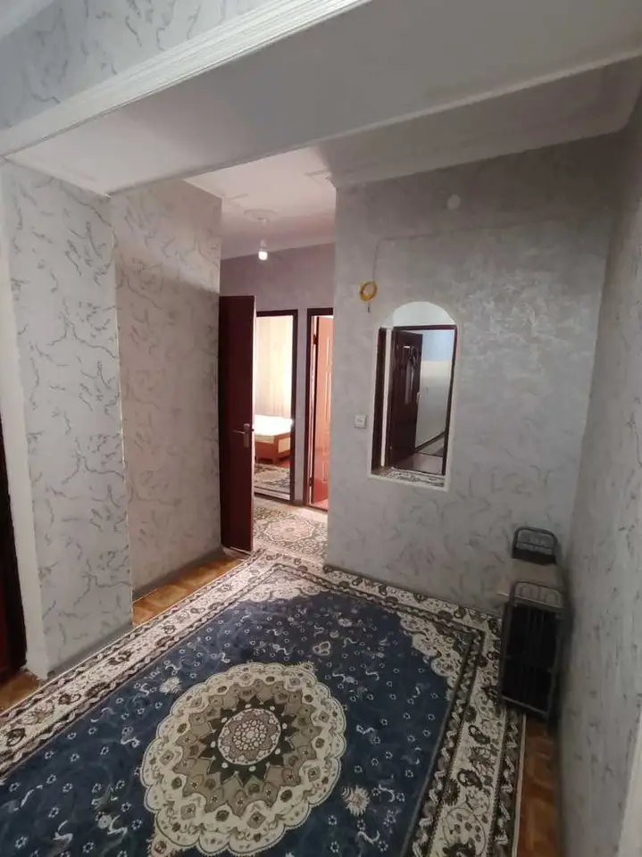 Хонаи 3-ҳуҷрагӣ, ошёнаи 1, 65 м², Сино