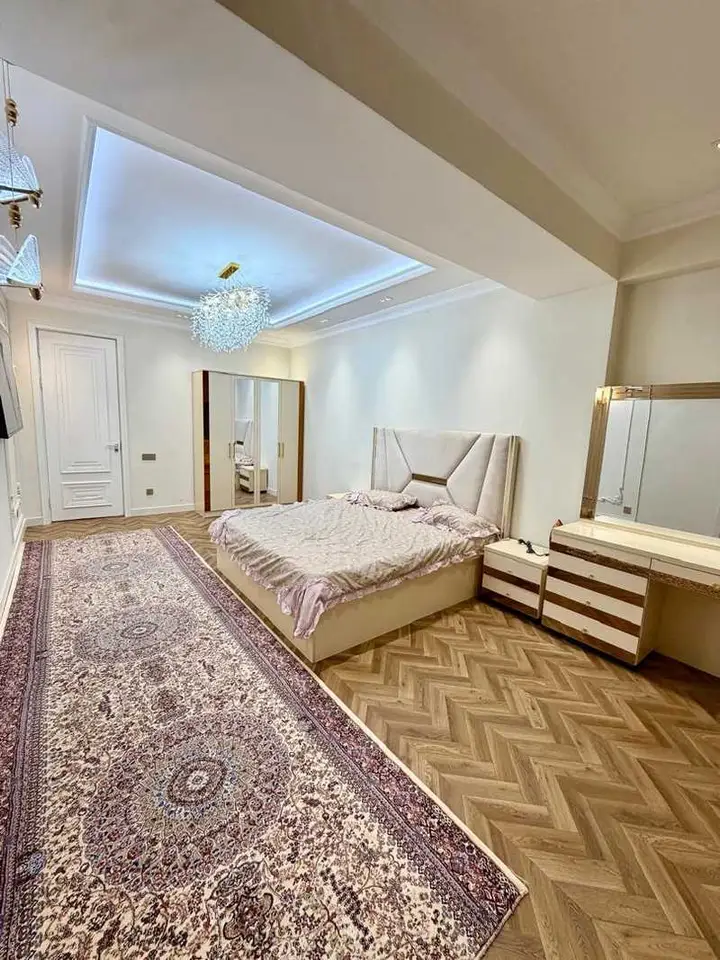 3-room apartment, floor 5, 90 m², Dom Pechati