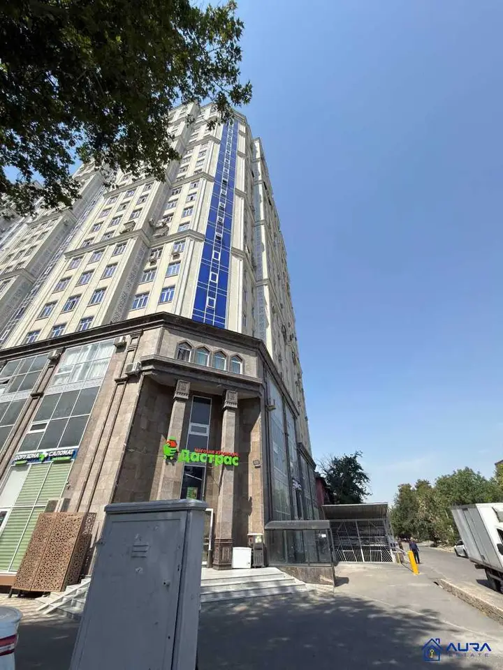 3-комн. квартира, 21 этаж, 242 м², Фирдавси