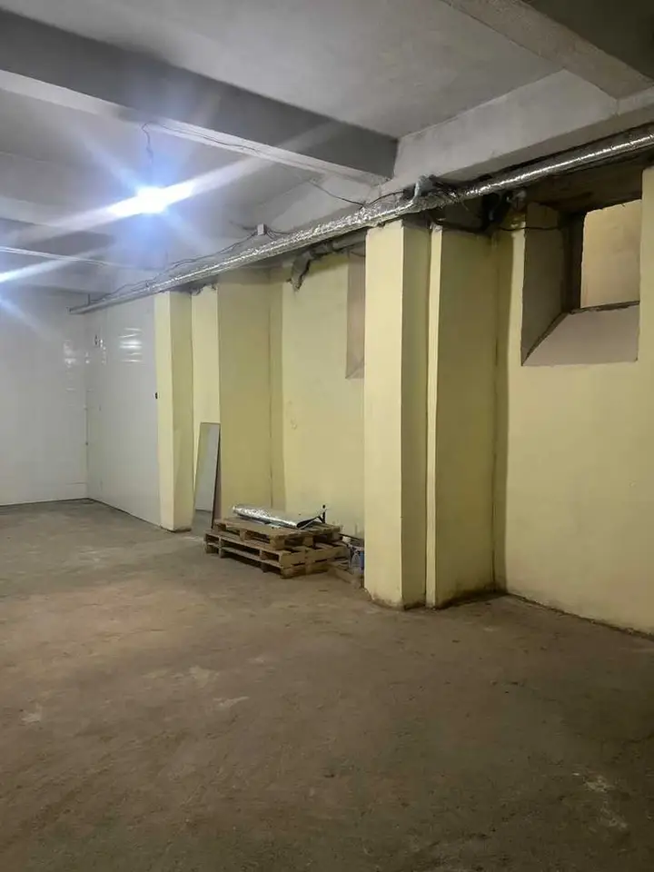 Тиҷоратӣ, 74 м², Шоҳмансур