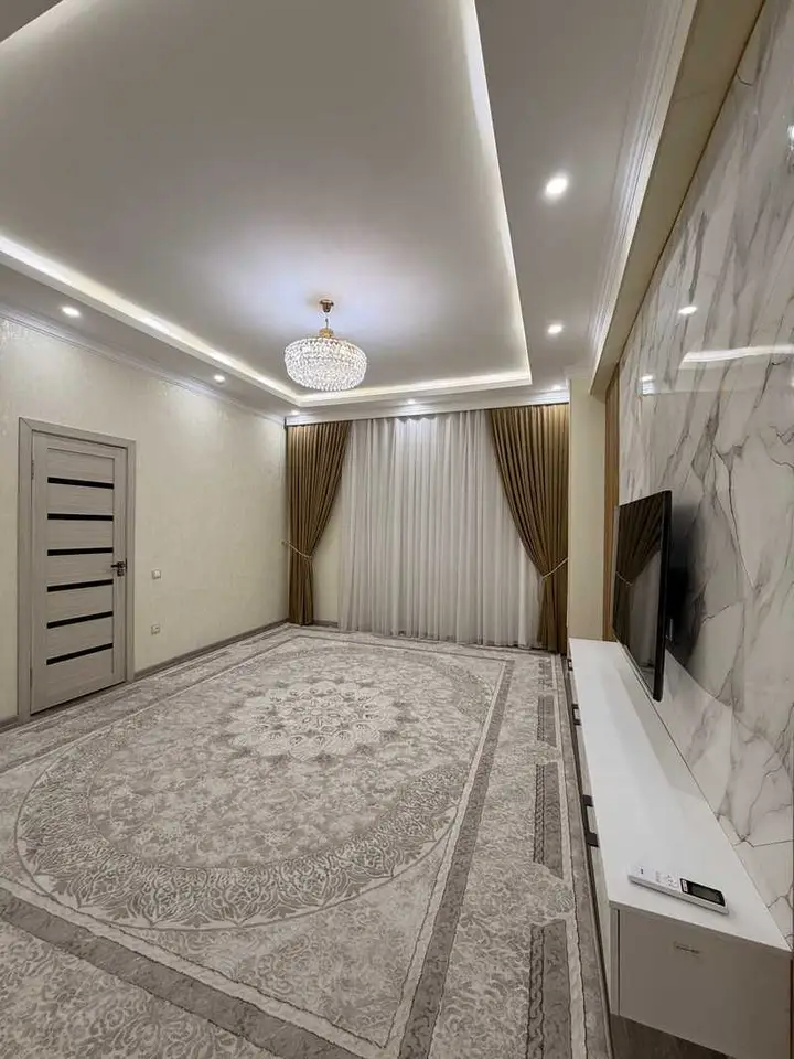 2-комн. квартира, 12 этаж, 63 м², Цирк