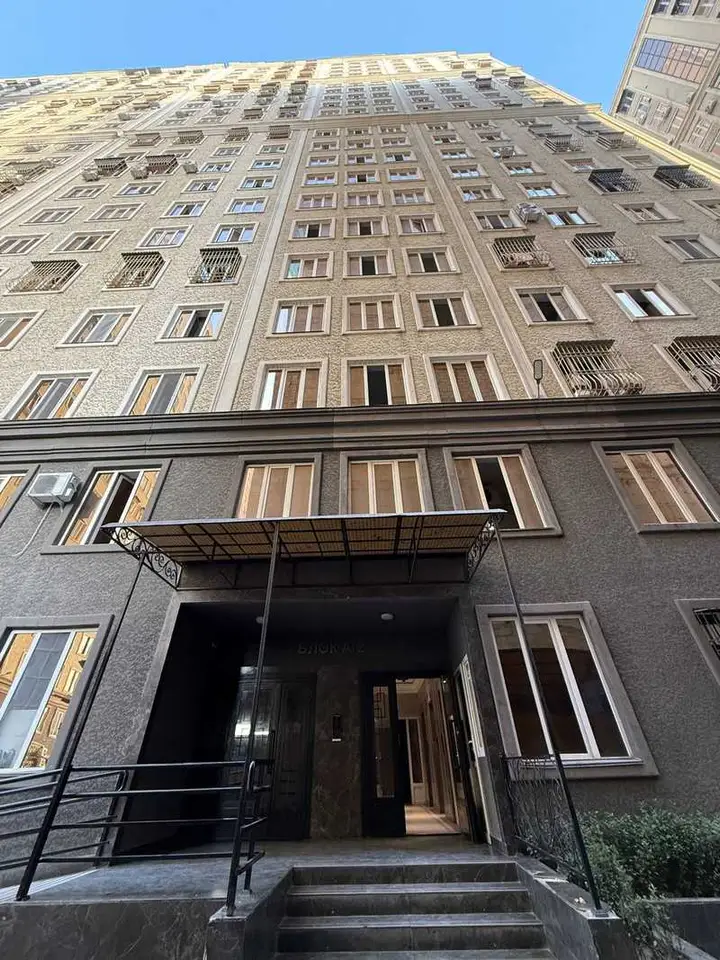 2-комн. квартира, 5 этаж, 79 м², Караболо