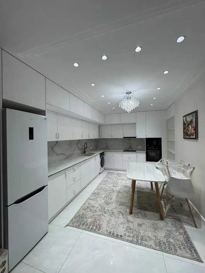 3-комн. квартира, 5 этаж, 105 м², Исмоили Сомони