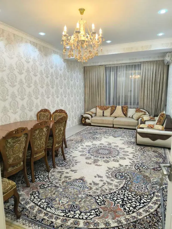 2-комн. квартира, 6 этаж, 90 м², Славянский университет