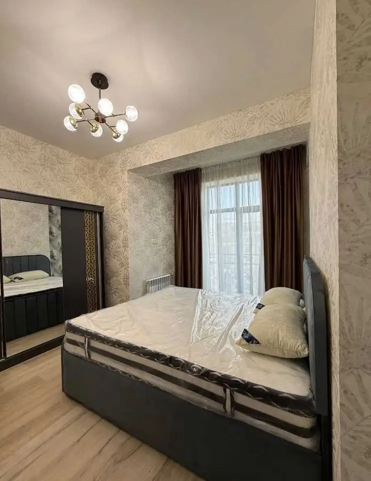 Хонаи 2-ҳуҷрагӣ, ошёнаи 13, 61 м², Меҳргон