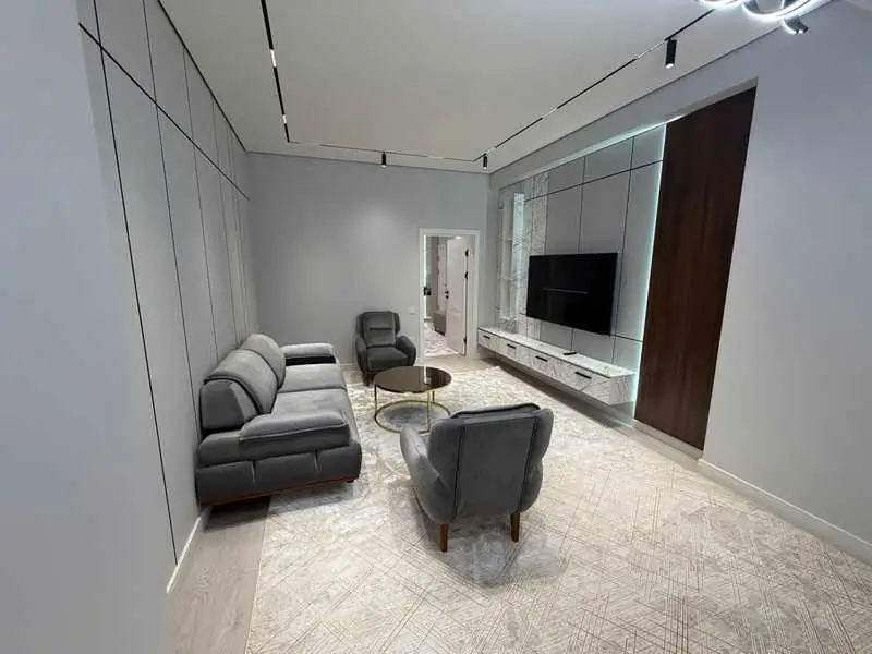 3-комн. квартира, 10 этаж, 93 м², Дом печати
