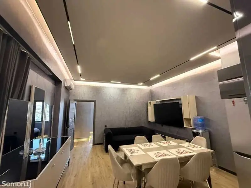 2-комн. квартира, 23 этаж, 71 м², Шохмансур