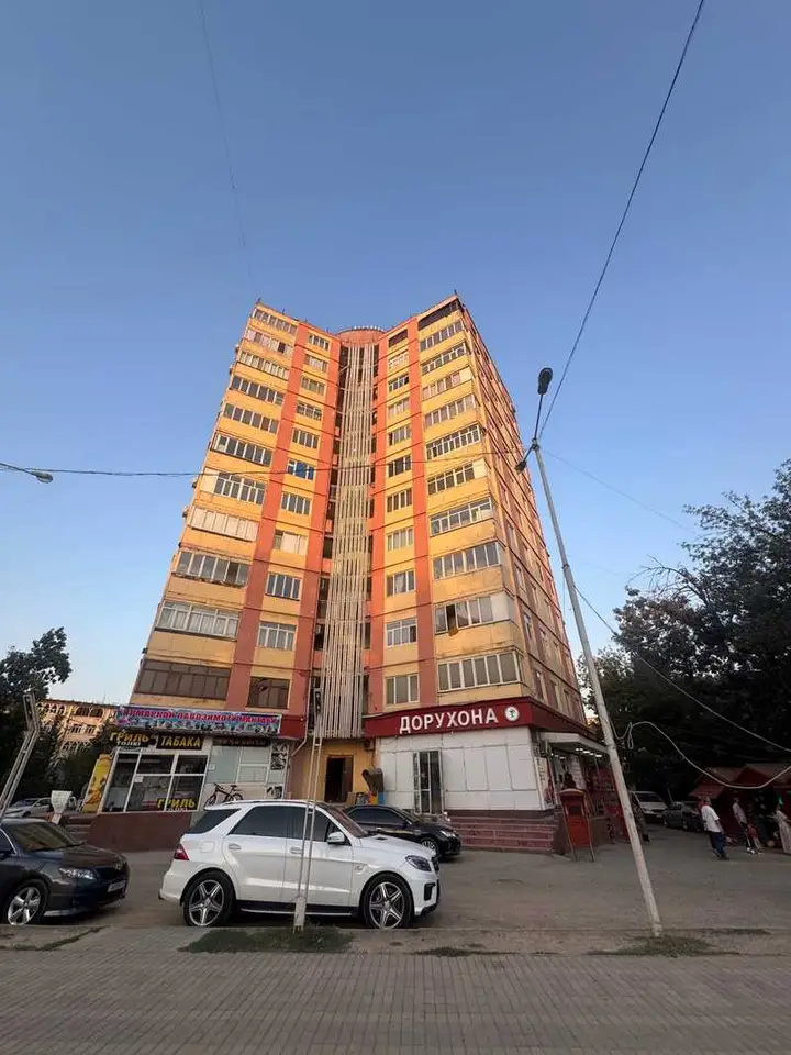 Хонаи 3-ҳуҷрагӣ, ошёнаи 8, 49 м², Фирдавсӣ