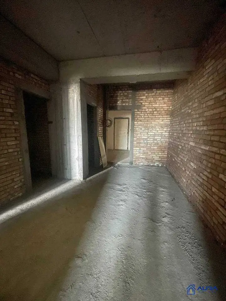 2-комн. квартира, 5 этаж, 64 м², Исмоили Сомони