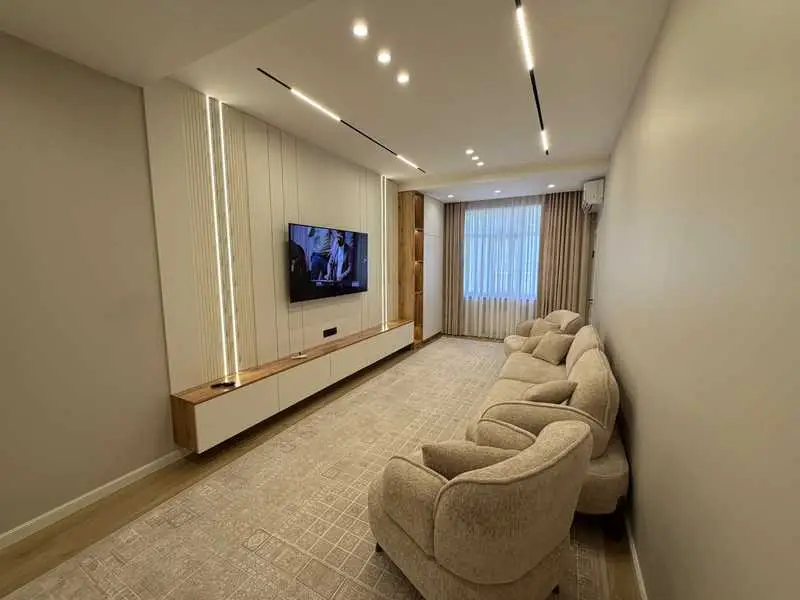 3-комн. квартира, 14 этаж, 100 м², Исмоили Сомони