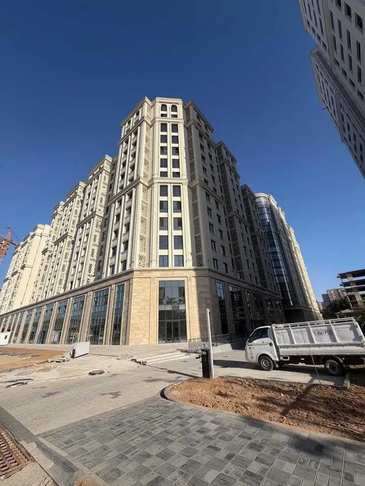 2-комн. квартира, 12 этаж, 71 м², Шохмансур